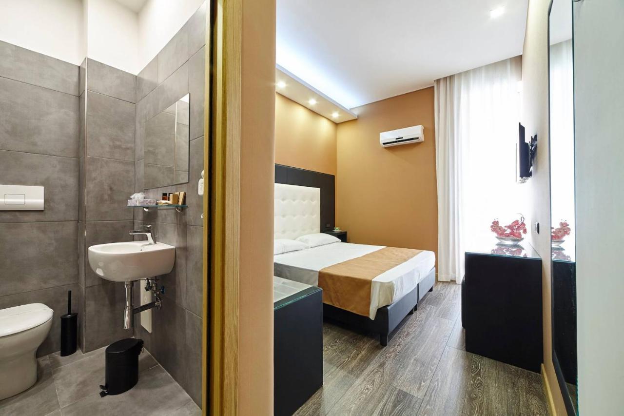 Sweet Central Hotel Caserta Bagian luar foto