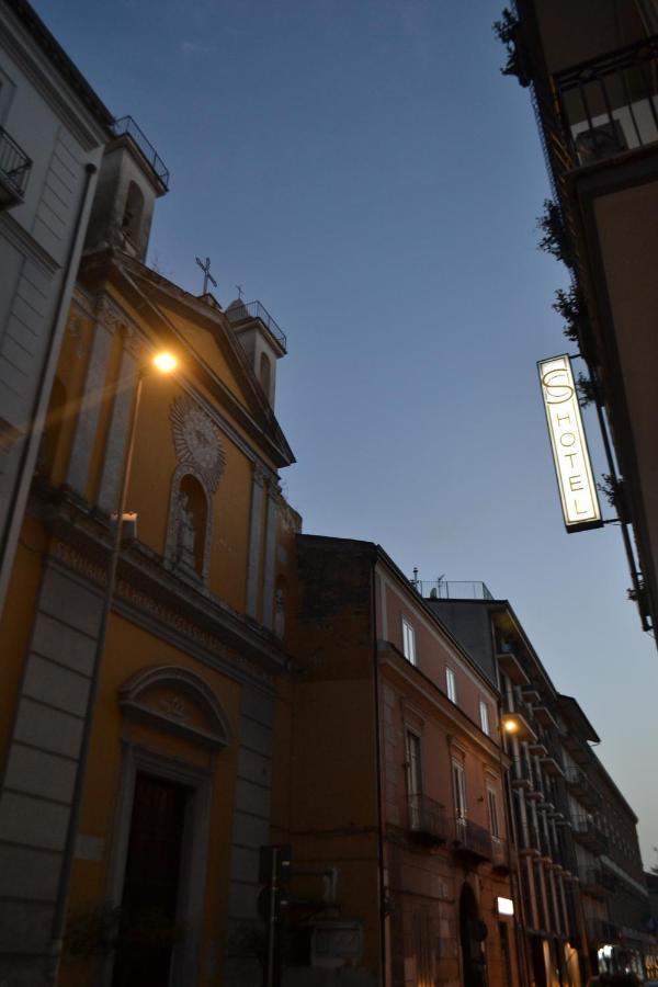 Sweet Central Hotel Caserta Bagian luar foto